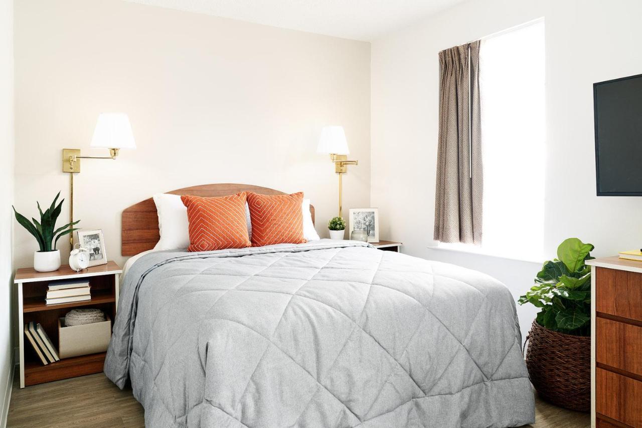 Intown Suites Extended Stay Chicago Il - Elk Grove O'Hare Elk Grove Village Esterno foto